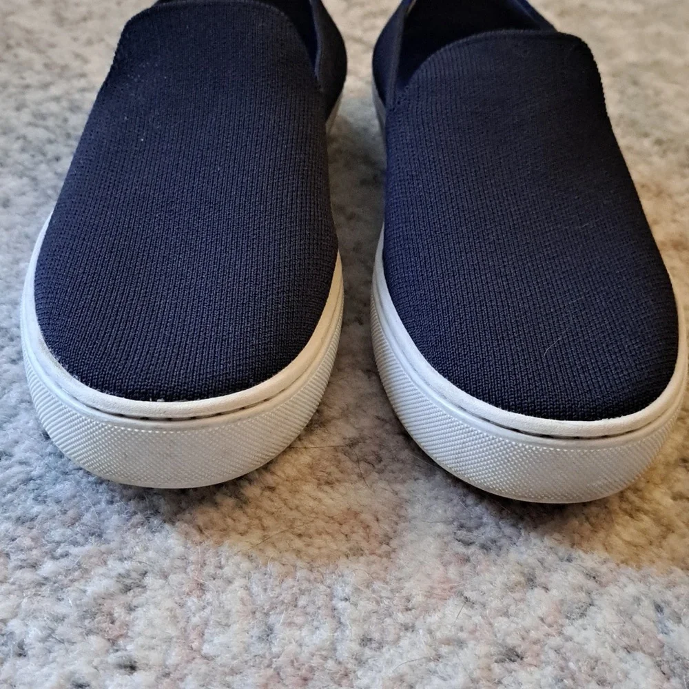 Rothys Original Sneaker - Picture 8 of 10